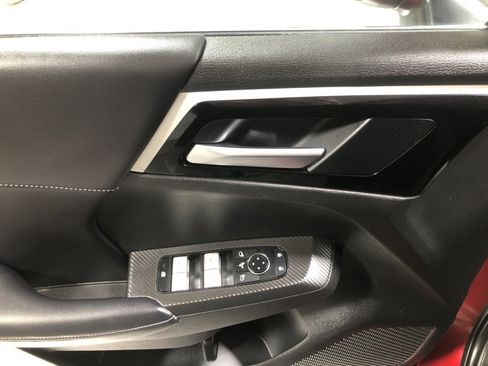 Used 2024 Mitsubishi Outlander SE image 20