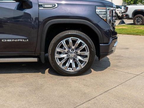 Used 2022 GMC Sierra 1500 Denali w/ Denali Reserve Package AWD/4WD image 40