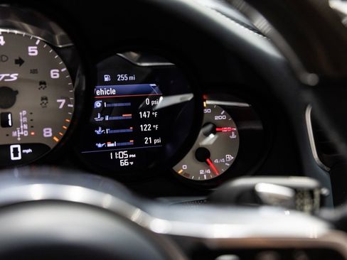 Used 2018 Porsche 911 Targa 4 GTS image 36