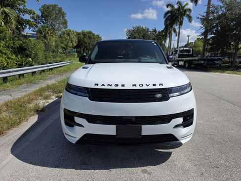 Certified 2025 Land Rover Range Rover Sport Dynamic SE AWD/4WD image 8