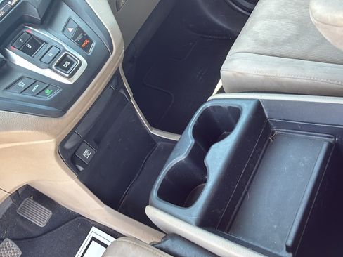 Used 2020 Honda Odyssey LX image 34