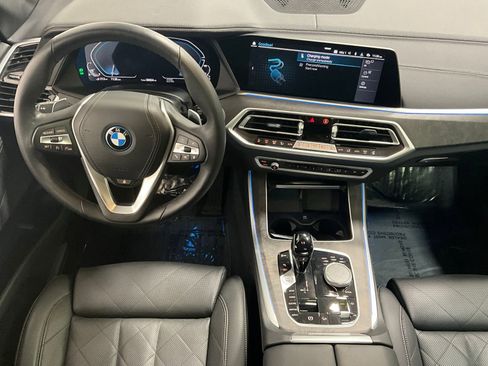 Used 2023 BMW X5 xDrive45e w/ Luxury Seating Package image 12