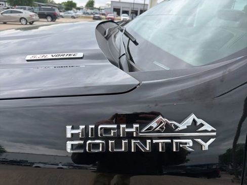Used 2024 Chevrolet Silverado 1500 High Country w/ High Country Premium Package image 5