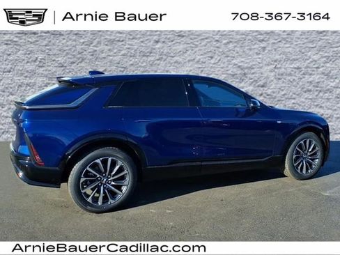 New 2026 Cadillac Lyriq Sport w/ LPO, Floor Liner Package AWD/4WD image 6