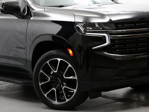 Used 2022 Chevrolet Tahoe RST w/ Sport Performance Package image 3