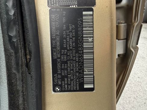 Used 2003 BMW 540i Sedan image 11