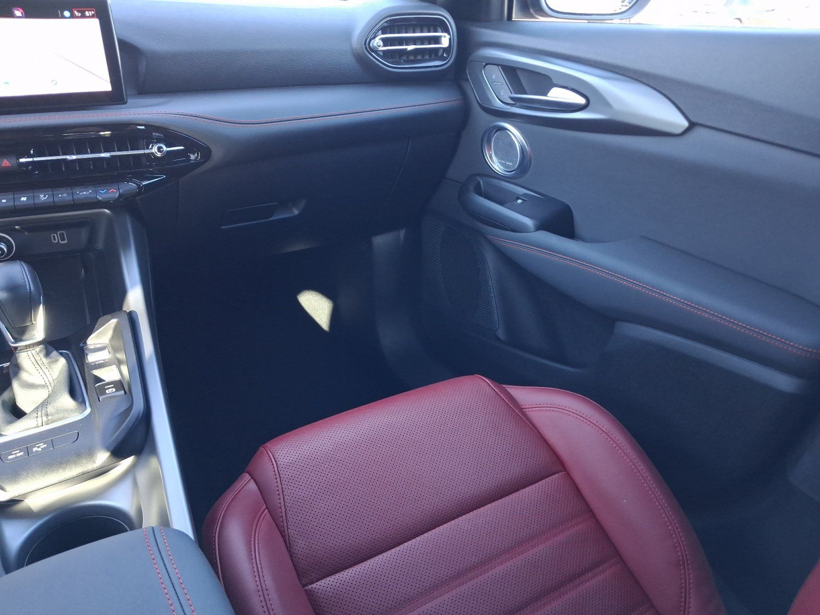 Used 2024 Dodge Hornet R/T Plus w/ R/T Blacktop Package AWD/4WD image 21