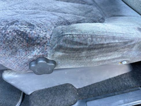 Used 2001 Chevrolet S10 Pickup LS image 10