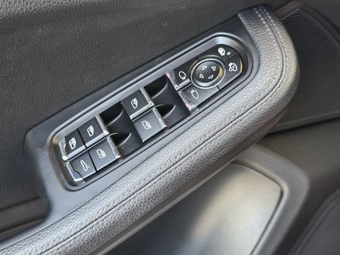 Used 2019 Porsche Macan image 19