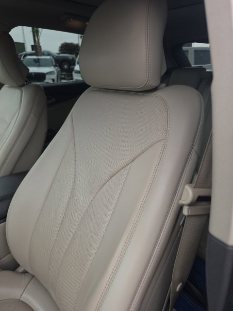 Used 2018 Lincoln MKX Reserve FWD image 8
