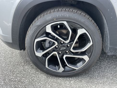 Used 2024 Chevrolet Trax RS image 9
