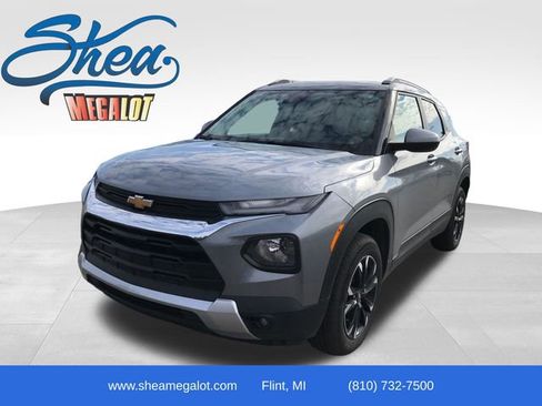 Used 2023 Chevrolet TrailBlazer LT image 1