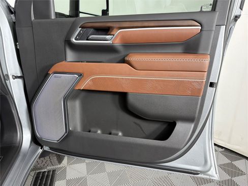 New 2026 GMC Sierra 2500 Denali Ultimate AWD/4WD image 13