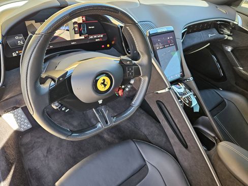 Used 2022 Ferrari Roma image 29