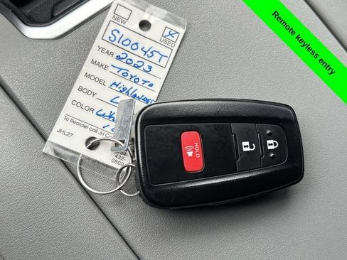 Used 2023 Toyota Highlander L image 22