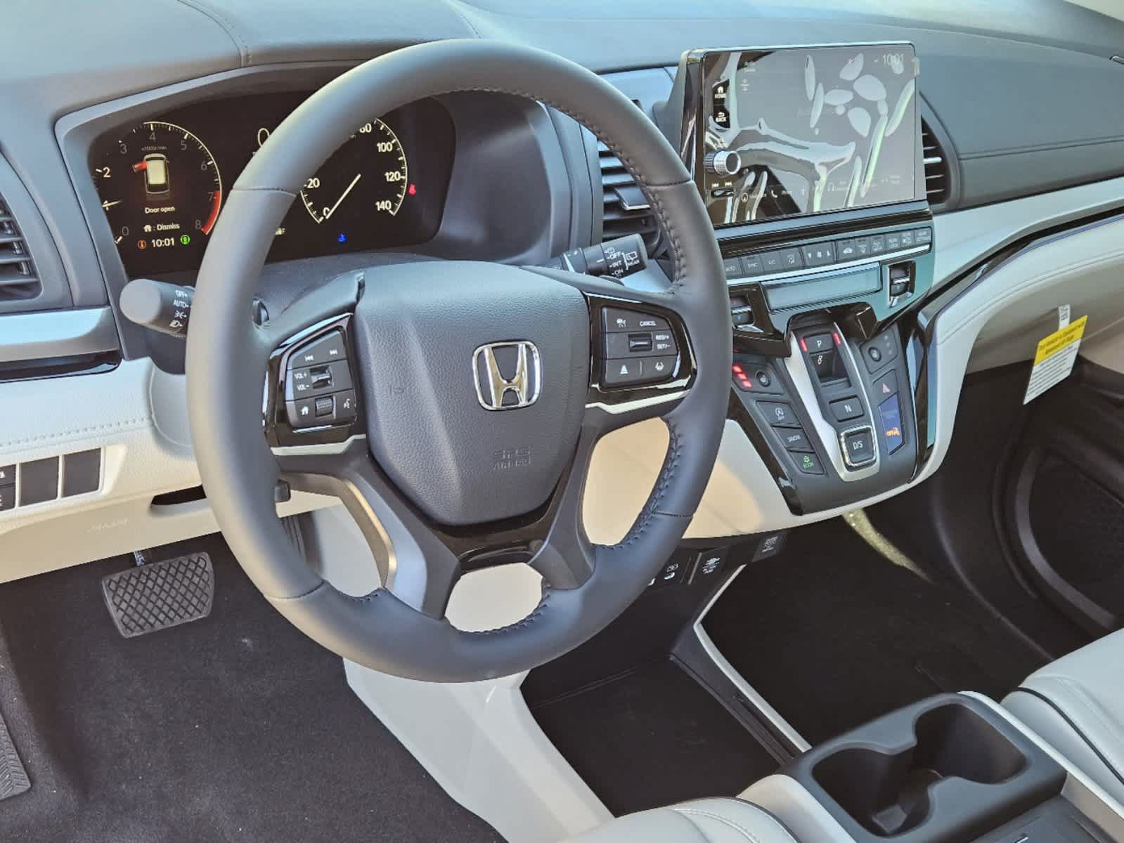 New 2027 Honda Odyssey Touring image 2