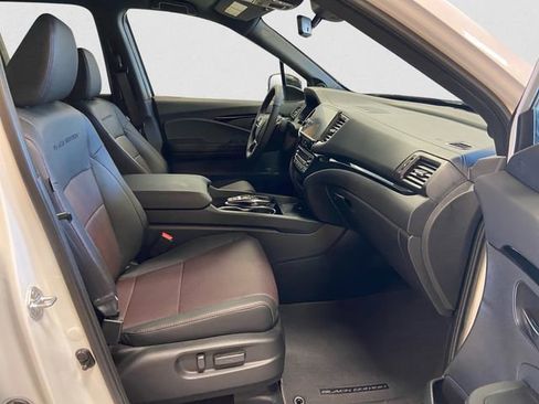 New 2026 Honda Ridgeline Black Edition image 16