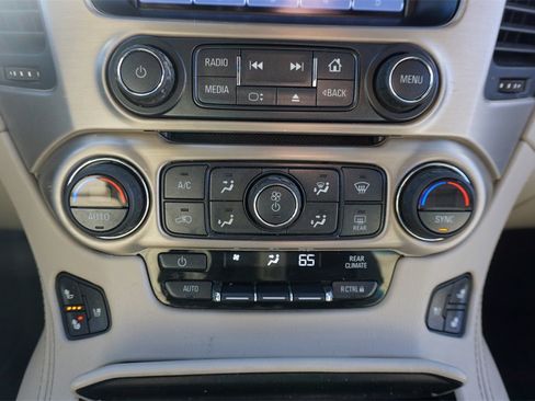 Used 2017 GMC Yukon XL Denali image 12