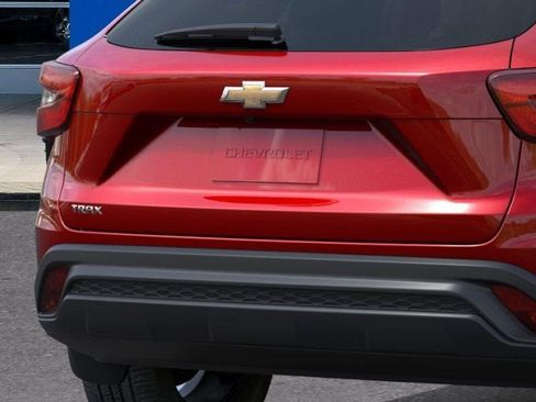 New 2026 Chevrolet Trax LS image 14