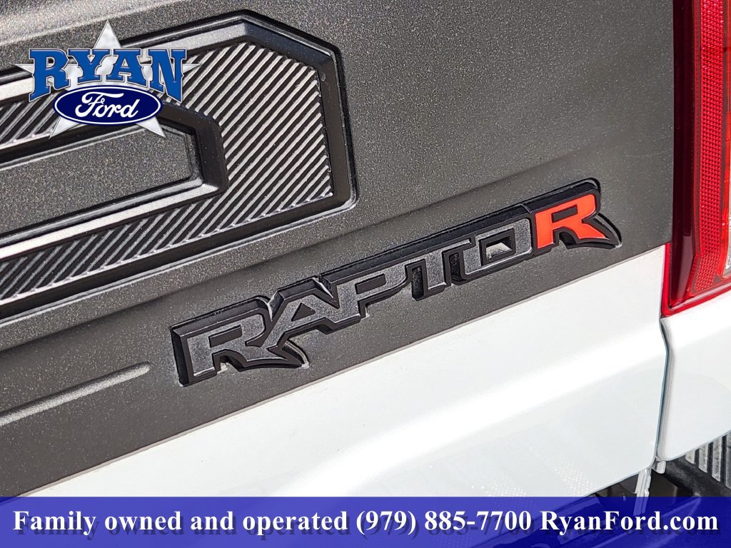 Certified 2025 Ford F150 Raptor w/ Equipment Group 803A Raptor R AWD/4WD image 8