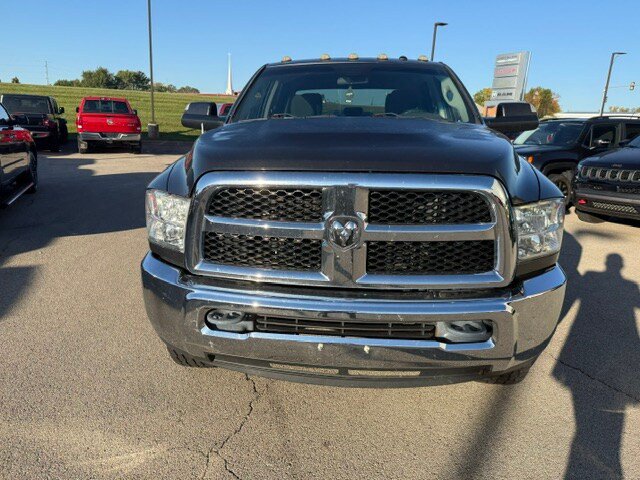 Used 2017 RAM 2500 Tradesman w/ Chrome Appearance Group AWD/4WD image 2