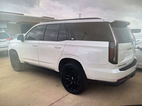 Used 2021 Cadillac Escalade Sport w/ Driver Assist Tech Package RWD image 3