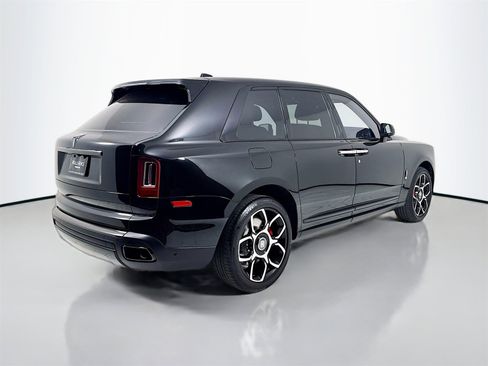 Certified 2022 Rolls-Royce Cullinan Black Badge w/ Dark Exterior Package image 8