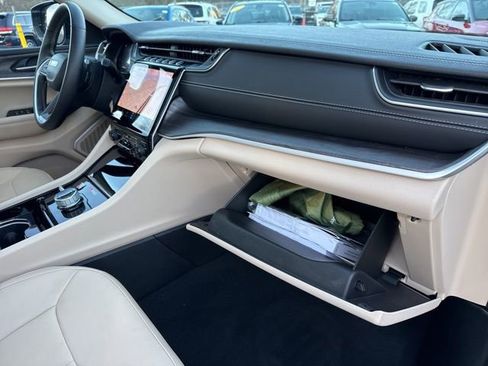 Certified 2022 Jeep Grand Cherokee Limited image 26