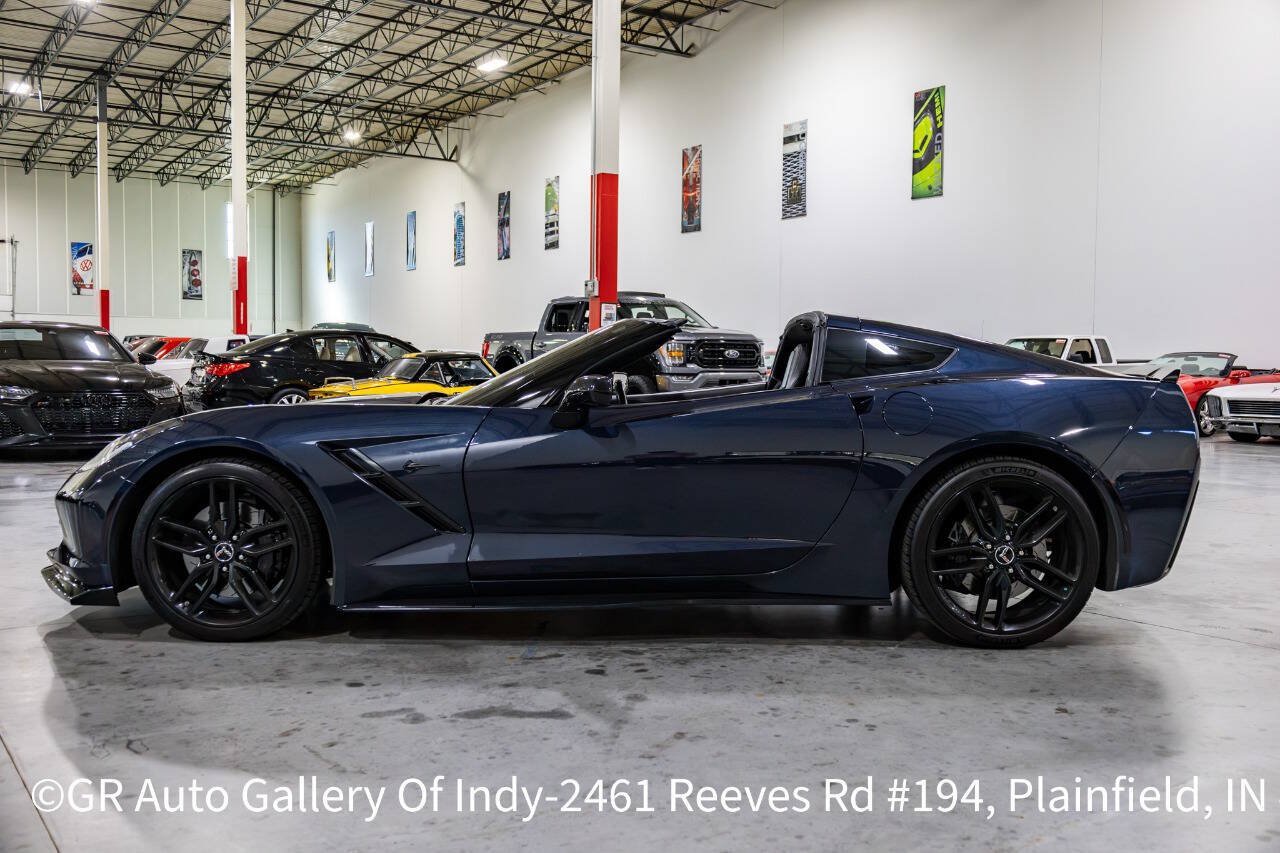 Used 2014 Chevrolet Corvette Stingray Coupe RWD image 3