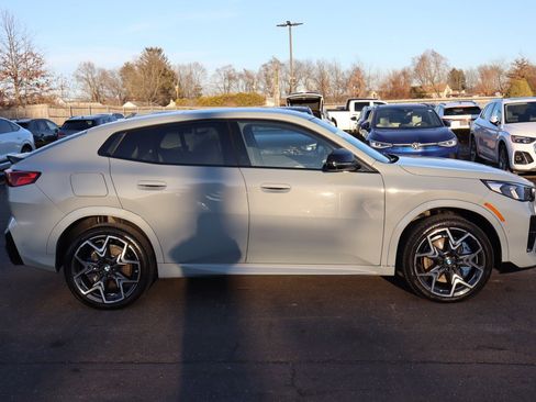 Used 2025 BMW X2 M35i w/ Premium Package image 5