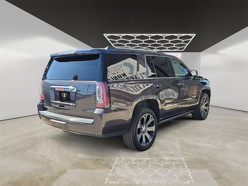 Used 2017 GMC Yukon Denali w/ Open Road Package image 5