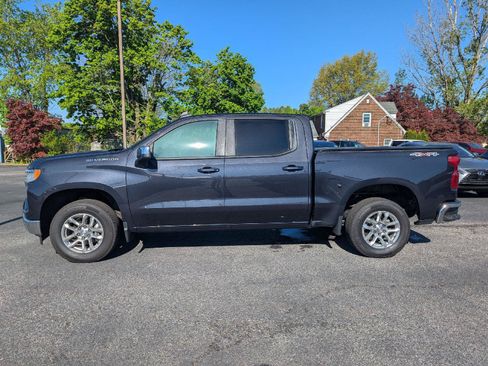 Used 2024 Chevrolet Silverado 1500 LT AWD/4WD image 5