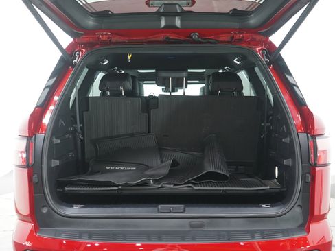 Used 2025 Toyota Sequoia Platinum image 17