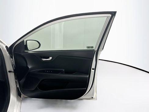 Used 2018 Kia Rio S image 29