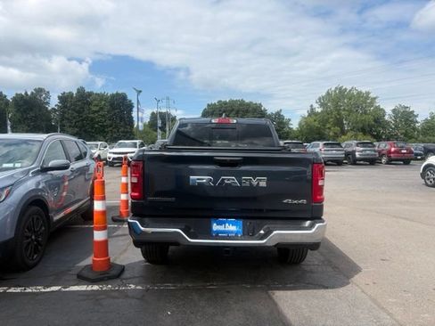 Used 2026 RAM 1500 Big Horn AWD/4WD image 4