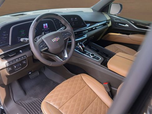 Certified 2023 Cadillac Escalade Sport w/ LPO, ONYX Package AWD/4WD image 9
