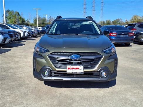 New 2025 Subaru Outback Premium image 5