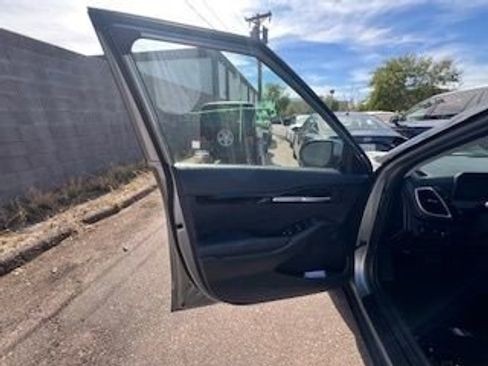 Used 2025 Kia Seltos S image 9