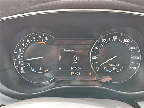 Used 2017 Lincoln MKC Select image 10