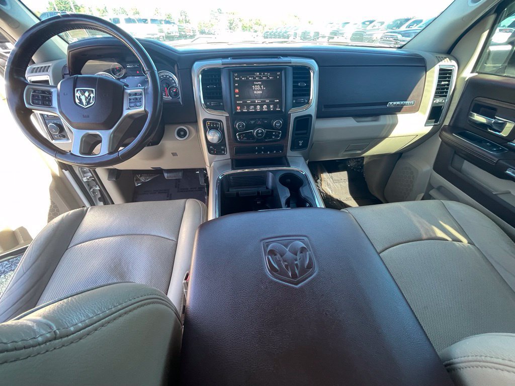 Used 2016 RAM 1500 Laramie w/ Convenience Group AWD/4WD image 3