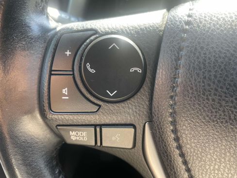 Used 2017 Toyota RAV4 XLE FWD image 21