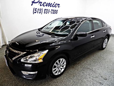 Used 2015 Nissan Altima 2.5 S w/ Power Driver Seat Package FWD image 1