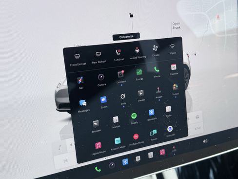 Used 2025 Tesla Model Y Long Range image 69