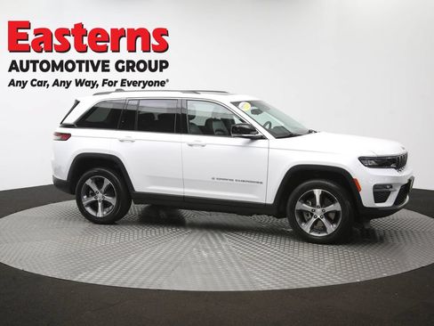 Used 2023 Jeep Grand Cherokee 4WD 4xe image 49