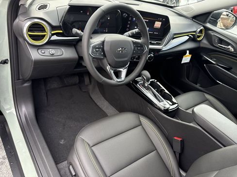 New 2026 Chevrolet Trax ACTIV w/ Driver Confidence Package image 11