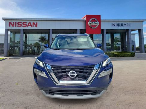 Used 2023 Nissan Rogue SV w/ SV Premium Package FWD image 6