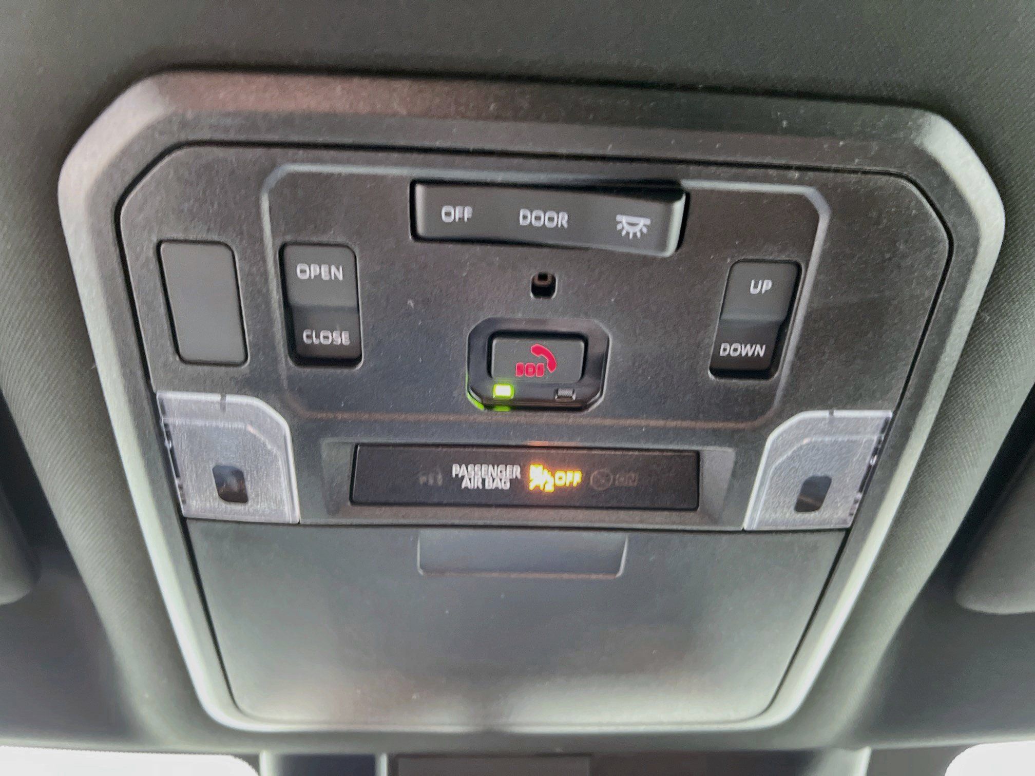 Used 2025 Toyota Sequoia SR5 AWD/4WD image 21