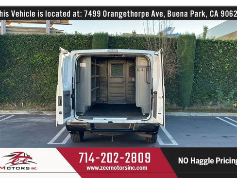 Used 2021 Nissan NV 2500 SV image 16