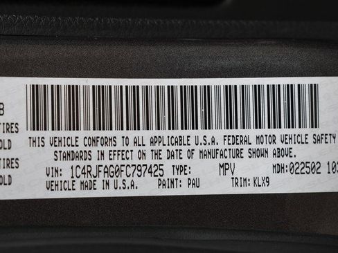 Used 2015 Jeep Grand Cherokee Altitude image 34