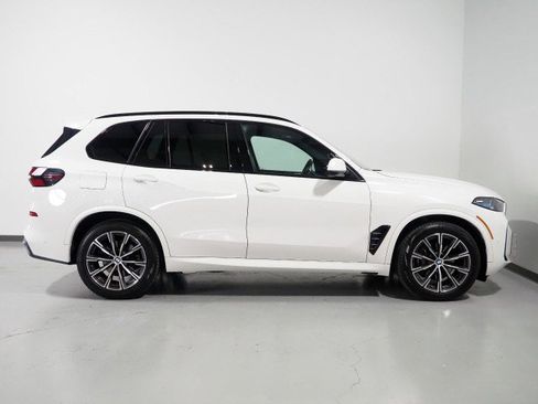 Used 2026 BMW X5 xDrive40i AWD/4WD image 5